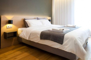 TONI'S Comfy home near Acropolis with Small Garden, Athen